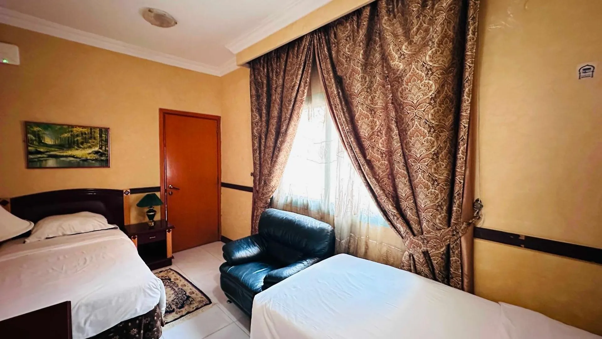 San Marino Hotel ドバイ