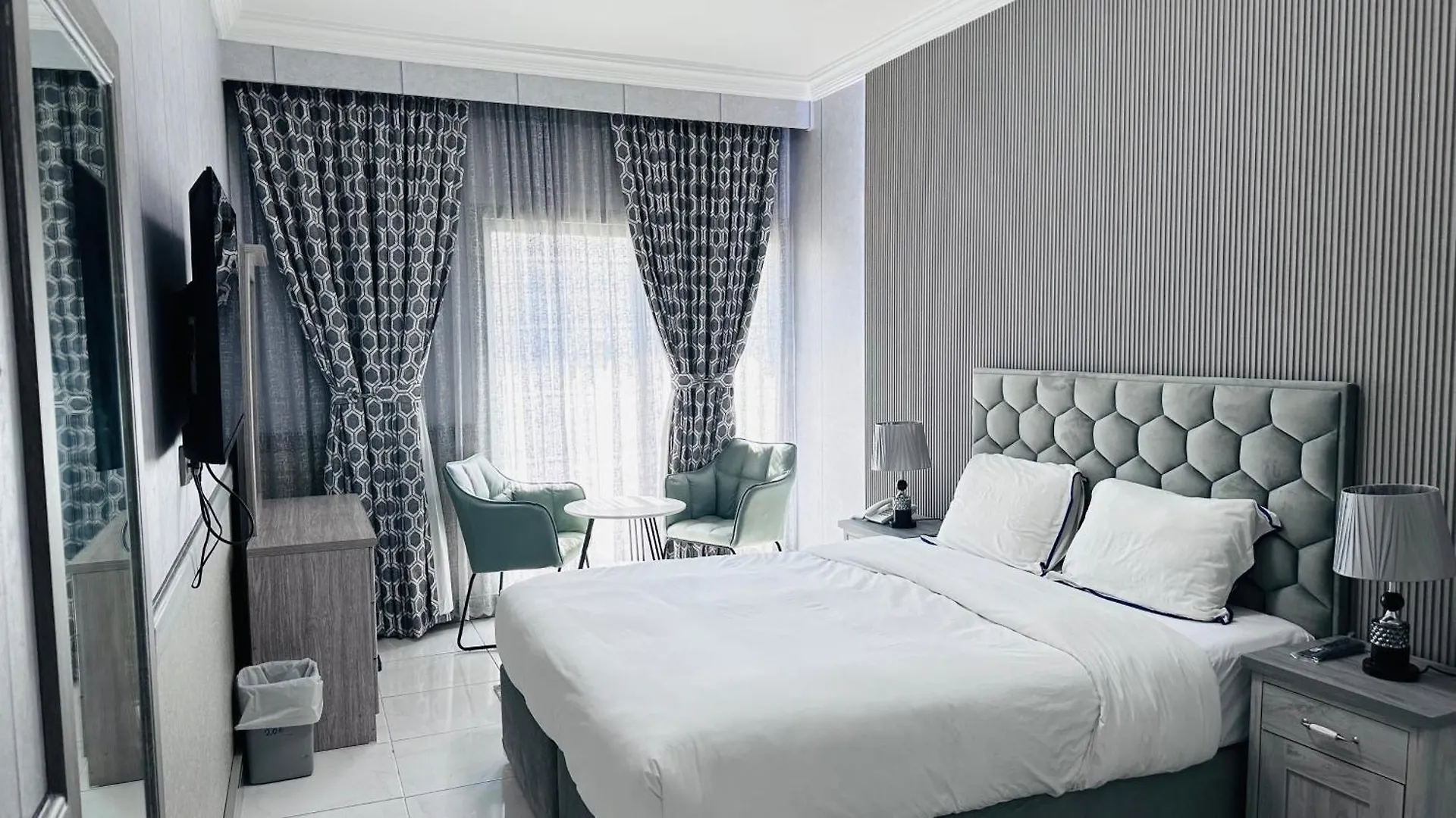 San Marino Hotel ドバイ