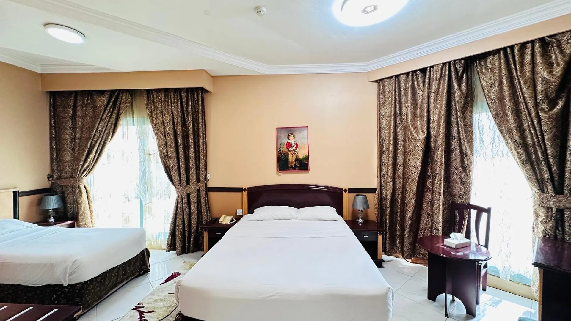 San Marino Hotel ドバイ
