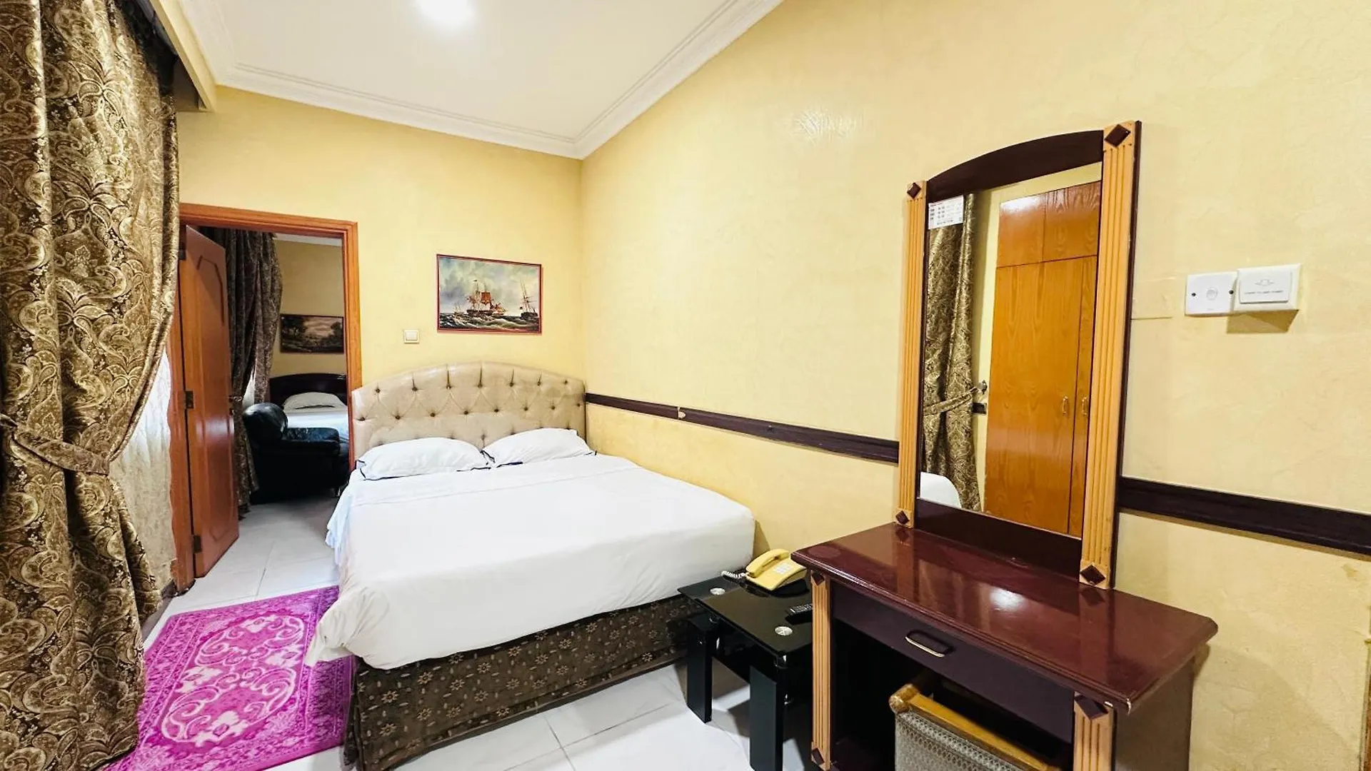 San Marino Hotel ドバイ